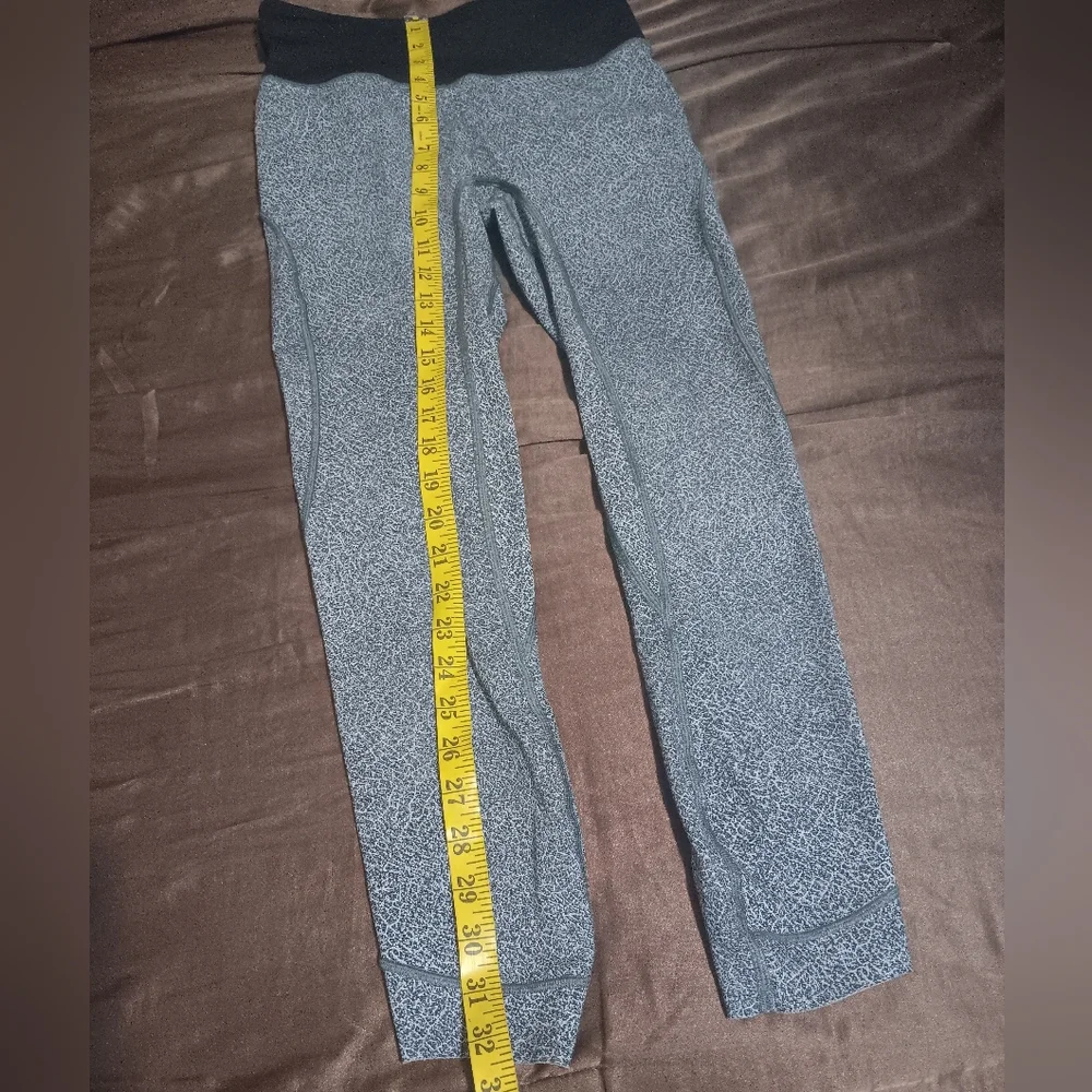 Lululemon Athletica‎ Run The Day Legging SzS Gray/Black Crop Lightweight